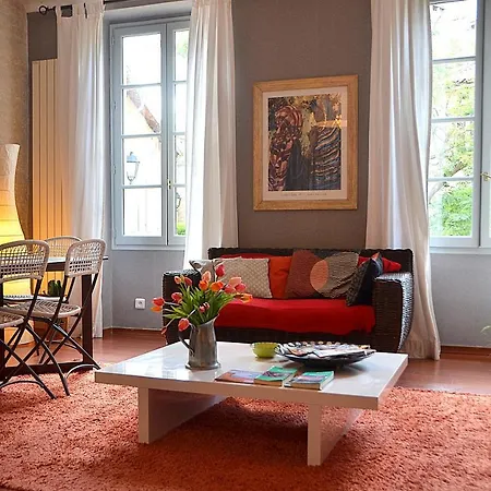 Апартаменты Bel Les Avignon Вильнёв-ле-Авиньон