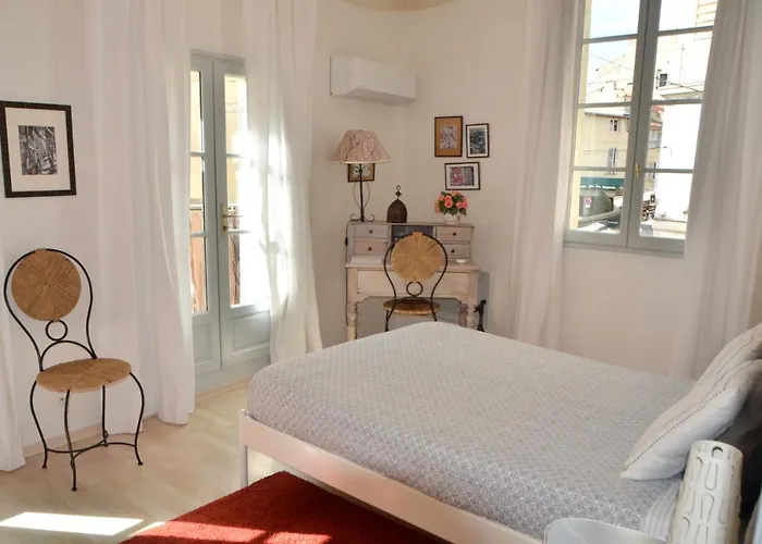Bel Les Avignon Apartman *